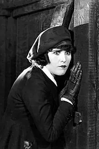 Главный постер фильма «The Avenging Arrow (1921)»