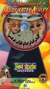 Главный постер фильма «The Amazing Adventures of Mary-Kate & Ashley (2000)»