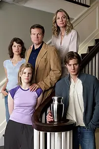 Главный постер сериала «Спокойная жизнь (2003 - 2004)»