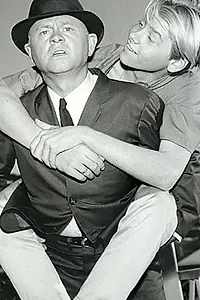Постер к сериалу «Микки (1964 - 1965)»