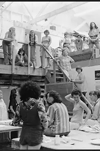 Главный постер фильма «Right Out of History: The Making of Judy Chicago's Dinner Party (1980)»