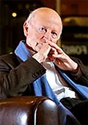 Главный постер фильма «Жиль Жакоб, гражданин Канн (2010)»