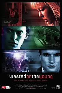 Главный постер фильма «Молодым без толку (2010)»