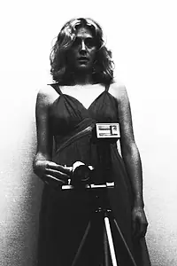 Главный постер фильма «Столь устрашающий ад (1975)»