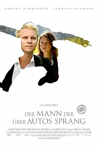 Главный постер фильма «Человек, который прыгал через машины (2010)»
