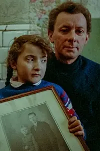 Главный постер фильма «На этом месте (1975)»