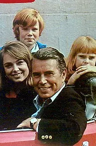 Главный постер сериала «В Рим с любовью (1969 - 1971)»