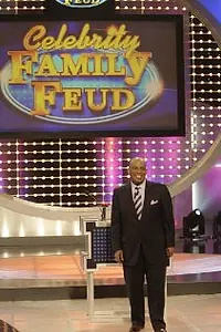 Постер к сериалу «Celebrity Family Feud (2008)»