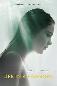 Главный постер фильма «Жизнь на виду (2014)»