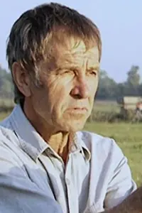 Главный постер фильма «Ждем, надеемся, не верим (2010)»
