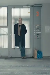 Постер к фильму «У двери (2013)»