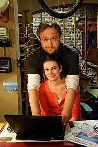 Главный постер сериала «Все любят Романа (2011 - 2012)»
