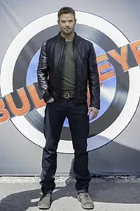 Постер к сериалу «Bullseye (2015)»