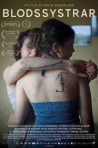 Главный постер фильма «Кровные сёстры (2015)»