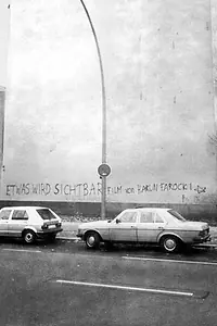 Главный постер фильма «Что-то становится видимым (1981)»