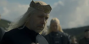 Пэдди Консидайн — роль King Viserys I Targaryen в сериале «Дом Дракона», кадр #6