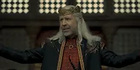 Пэдди Консидайн — роль King Viserys I Targaryen в сериале «Дом Дракона», кадр #1