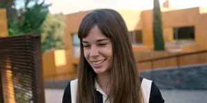 Libby (актриса Лаия Коста) — кадр #1 из сериала «Родственные души»