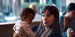Libby (актриса Лаия Коста) — кадр #6 из сериала «Родственные души»