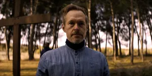 Brother Samson (актёр Стивен Макинтош) — кадр #1 из сериала «Родственные души»