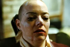 Michelle (актриса Эмма Стоун) — кадр #13 из фильма «Бугония»