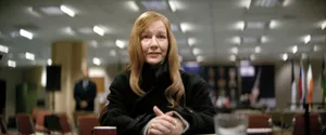Eva Stratt (актриса Сандра Хюллер) — кадр #3 из фильма «Проект «Конец света»»