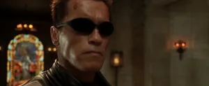 Terminator (актёр Арнольд Шварценеггер) — кадр #1 из фильма «Терминатор 3: Восстание машин»