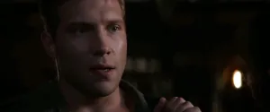 Kyle Reese (актёр Джай Кортни) — кадр #1 из фильма «Терминатор: Генезис»