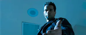 The Terminator (актёр Арнольд Шварценеггер) — кадр #14 из фильма «Терминатор 2: Судный день»