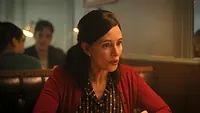 Мэделин Стоу — роль Ingrid Kersh в сериале «Оно: Добро пожаловать в Дерри», кадр #1