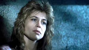 Sarah Connor (актриса Линда Хэмилтон) — кадр #14 из фильма «Терминатор»