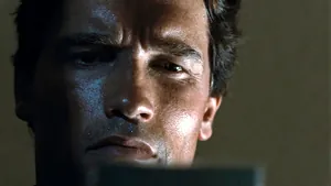 Terminator (актёр Арнольд Шварценеггер) — кадр #1 из фильма «Терминатор»