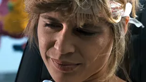 Sarah Connor (актриса Линда Хэмилтон) — кадр #1 из фильма «Терминатор»