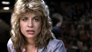 Sarah Connor (актриса Линда Хэмилтон) — кадр #2 из фильма «Терминатор»