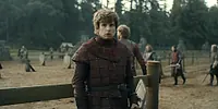 Шон Томас — роль Ser Raymun 'The Reluctant' Fossoway в сериале «Рыцарь Семи Королевств», кадр #1