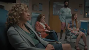 Donna Hodges (актриса Нэнси Трэвис) — кадр #1 из сериала «Мистер Мерседес»