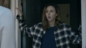 Danielle Sweeney (актриса Мэг Чэмберс Стидл) — кадр #1 из сериала «Мистер Мерседес»