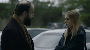 Roland Finkelstein (актёр Бретт Гельман) — кадр #2 из сериала «Мистер Мерседес»