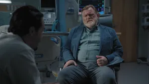 Bill Hodges (актёр Брендан Глисон) — кадр #7 из сериала «Мистер Мерседес»