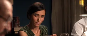 Carlotta (актриса Анна Фольетта) — кадр #2 из фильма «Идеальные незнакомцы»