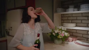 Miriam 'Midge' Maisel (актриса Рэйчел Броснахэн) — кадр #21 из сериала «Удивительная миссис Мейзел»