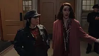 Кадр из сериала «Удивительная миссис Мейзел (2017-2023)» — (48 из 106)