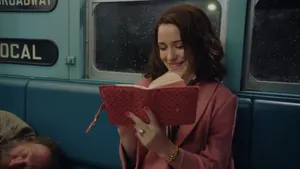 Miriam 'Midge' Maisel (актриса Рэйчел Броснахэн) — кадр #27 из сериала «Удивительная миссис Мейзел»
