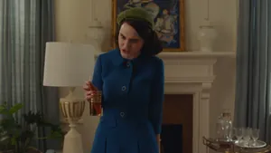 Miriam 'Midge' Maisel (актриса Рэйчел Броснахэн) — кадр #25 из сериала «Удивительная миссис Мейзел»