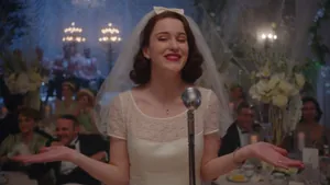 Miriam 'Midge' Maisel (актриса Рэйчел Броснахэн) — кадр #29 из сериала «Удивительная миссис Мейзел»